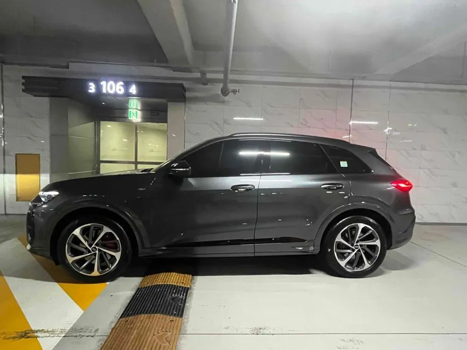 Audi Q5 2025 из KR, фото 10