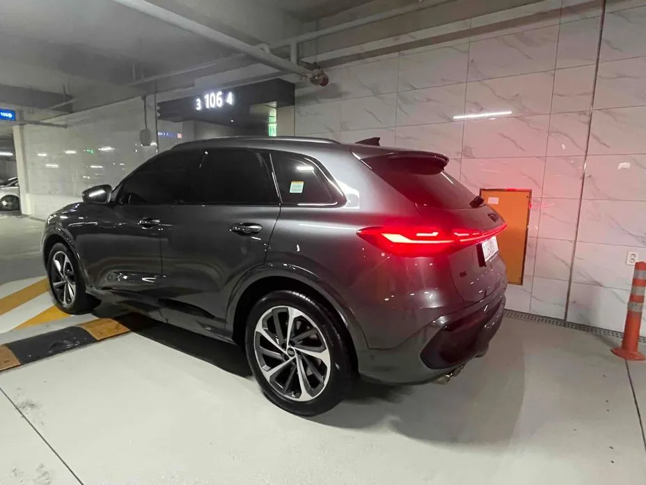 Audi Q5 2025 из KR, фото 6