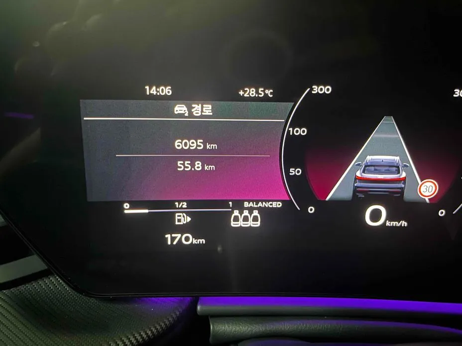 Audi Q5 2025 из KR, фото 7