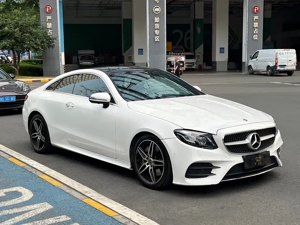 Mercedes-Benz E-Class (Import) — фото 8