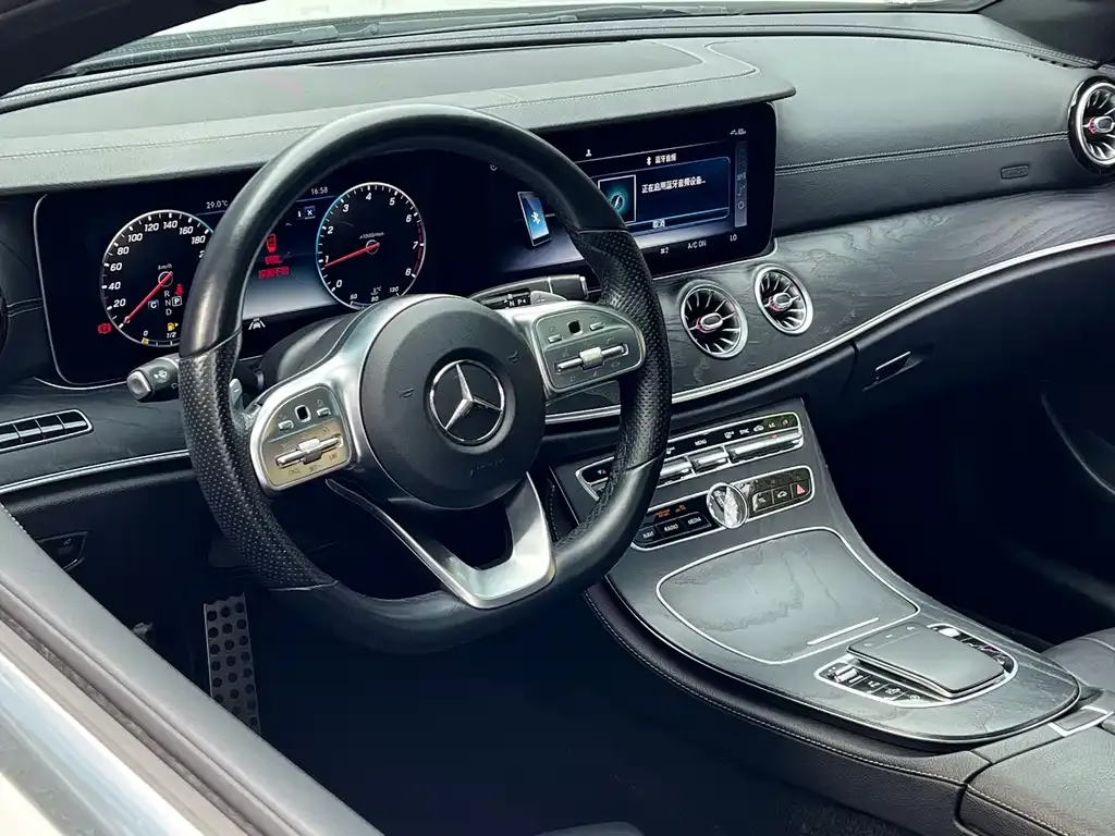 Mercedes-Benz E-Class (Import) — фото 6