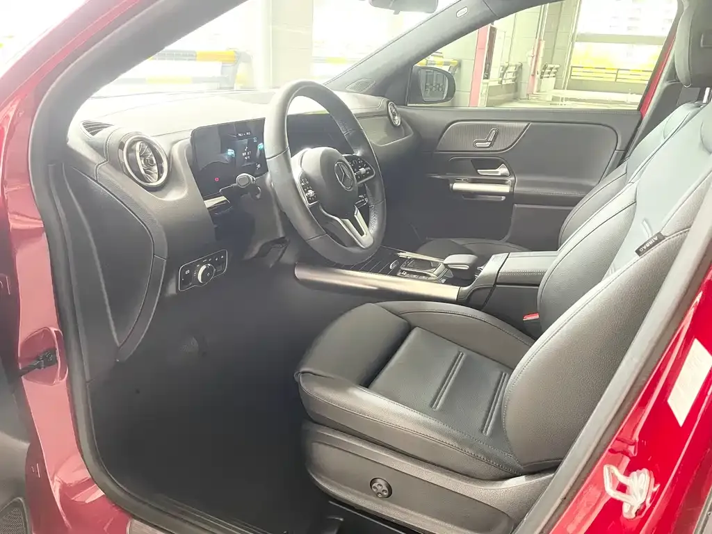 Mercedes-Benz GLA — фото 7
