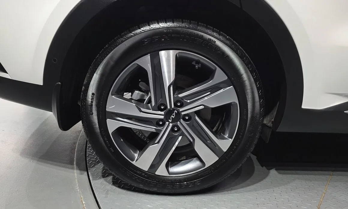 Kia Sorento — фото 3
