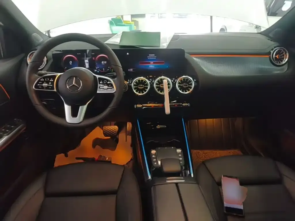 Mercedes-Benz GLA — фото 8