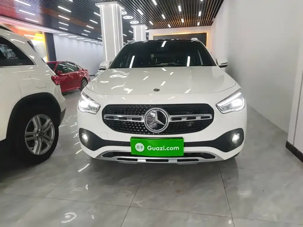 Mercedes-Benz GLA — фото 10