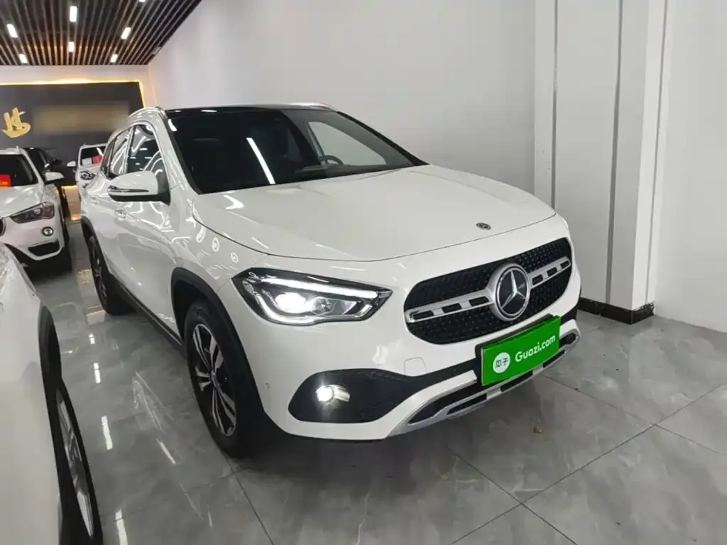 Mercedes-Benz GLA — фото 6