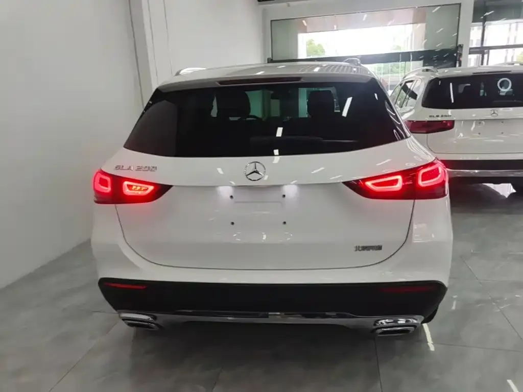 Mercedes-Benz GLA — фото 7