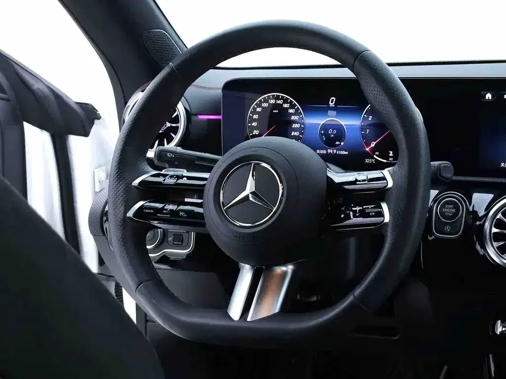 Mercedes-Benz CLA (Import) — фото 10