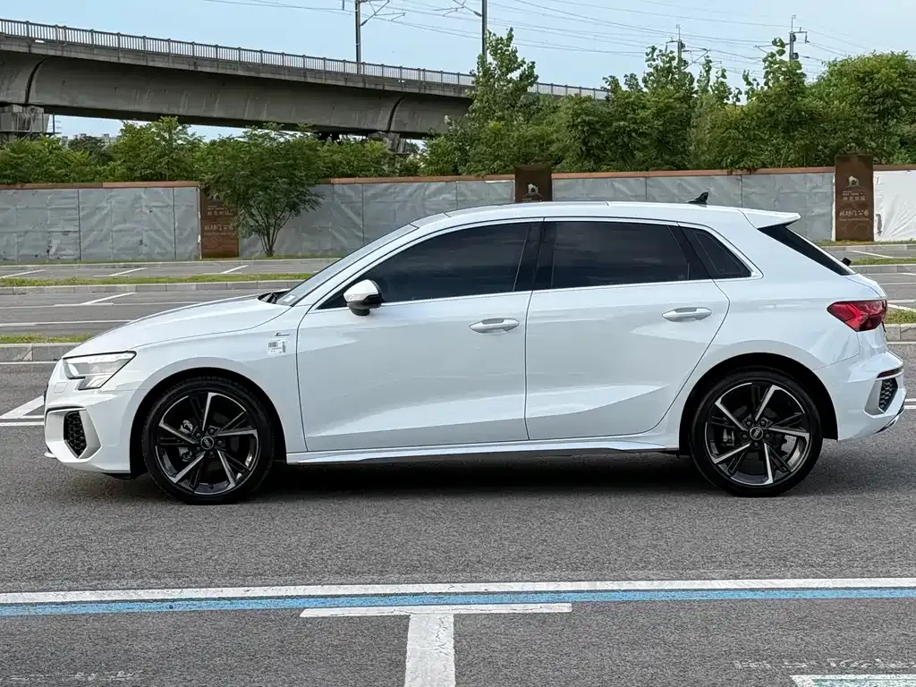 Audi A3 — фото 6