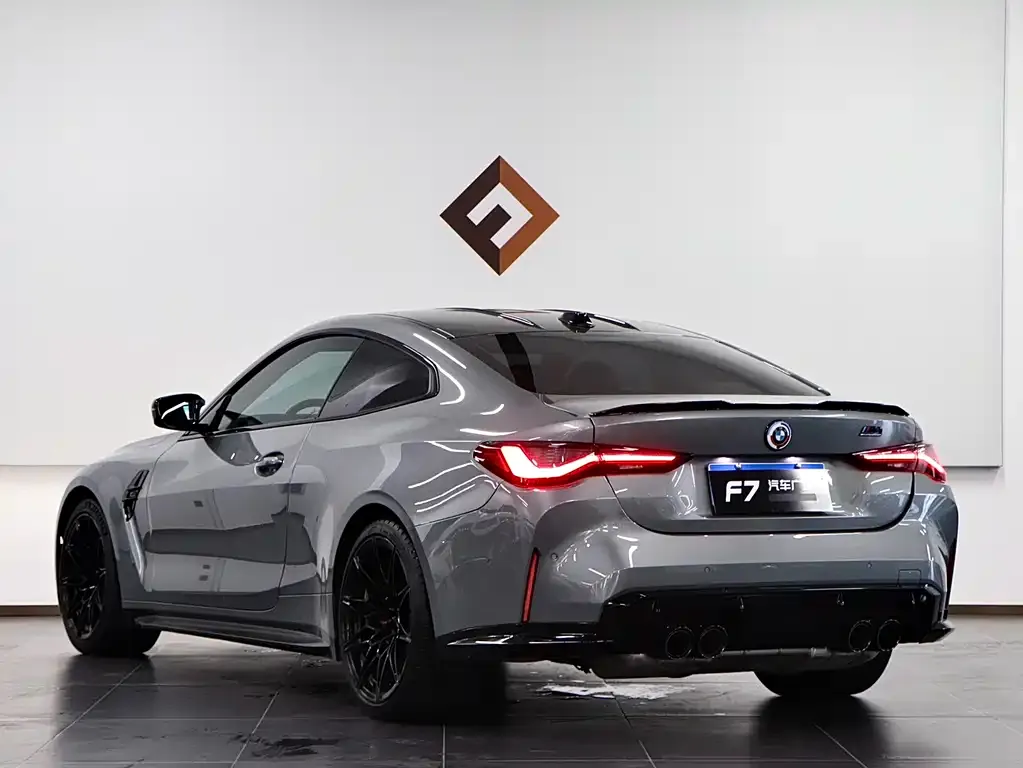 BMW M4 — фото 5