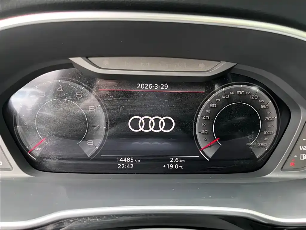 Audi Q3 — фото 6