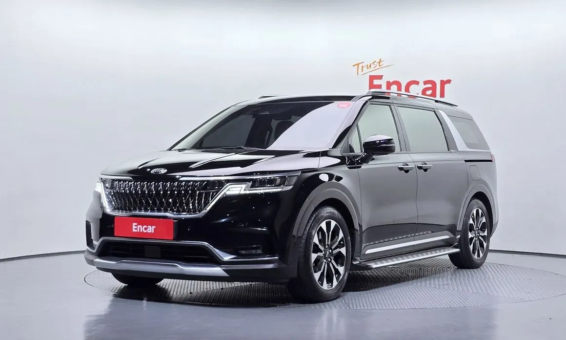 Kia Carnival — фото 1