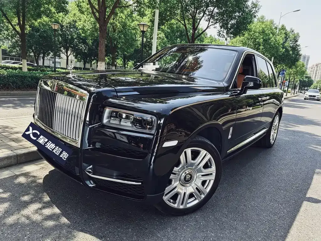 Rolls-Royce Cullinan — фото 1