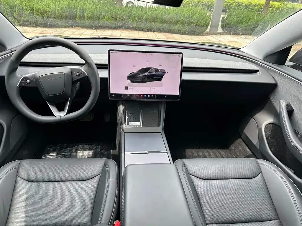 Tesla Model 3 — фото 5