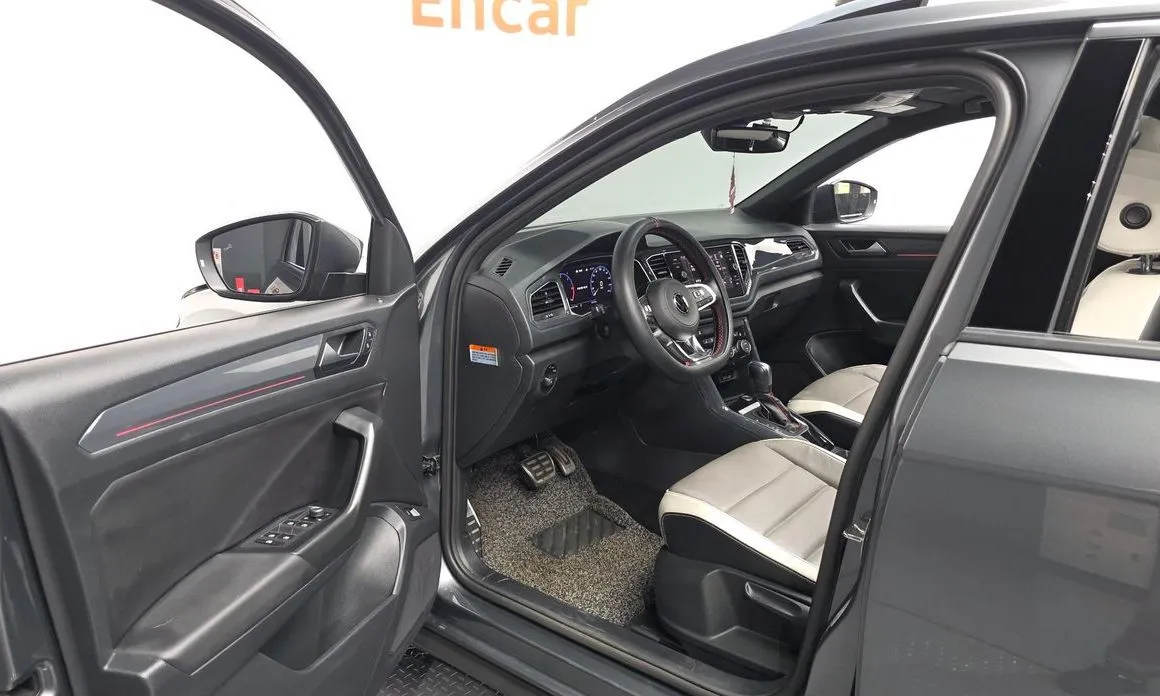 Volkswagen T-Roc 2021 из KR, фото 6