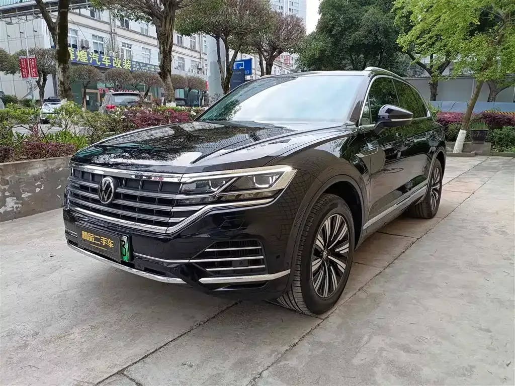 Volkswagen Touareg New Energy — фото 7