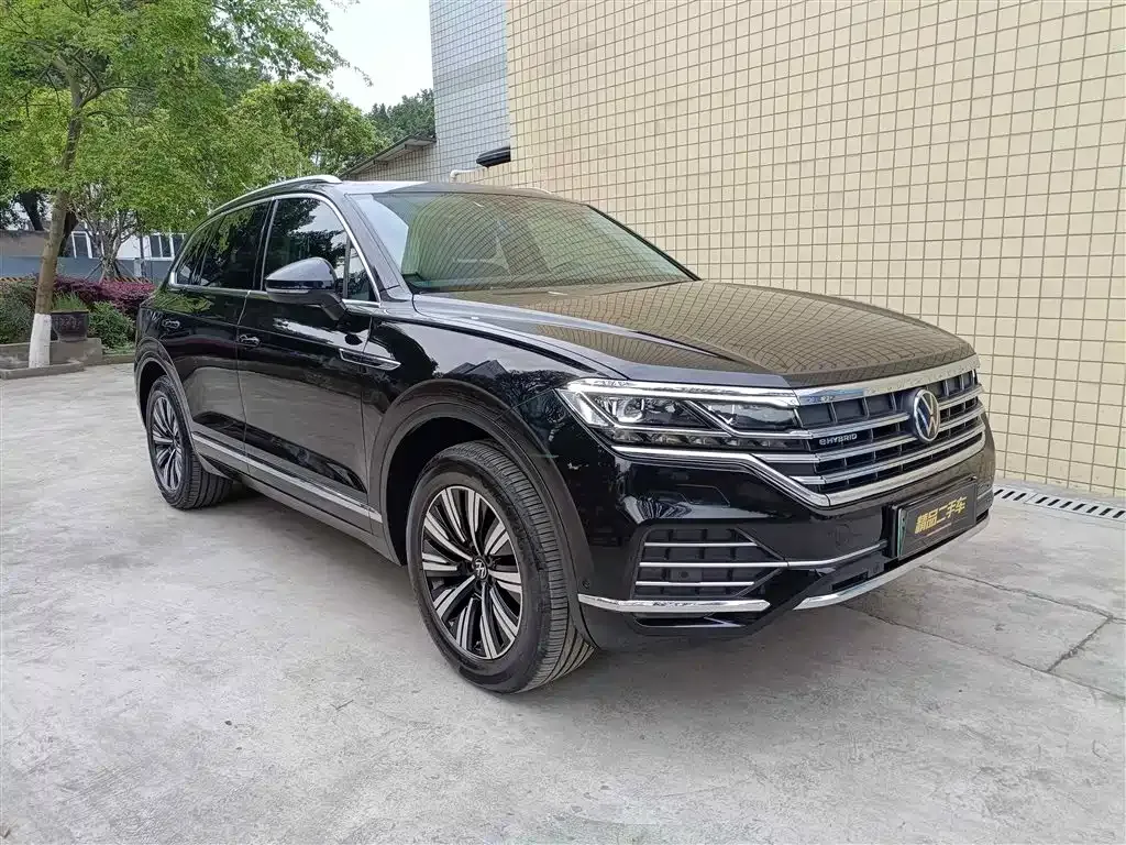 Volkswagen Touareg New Energy — фото 10