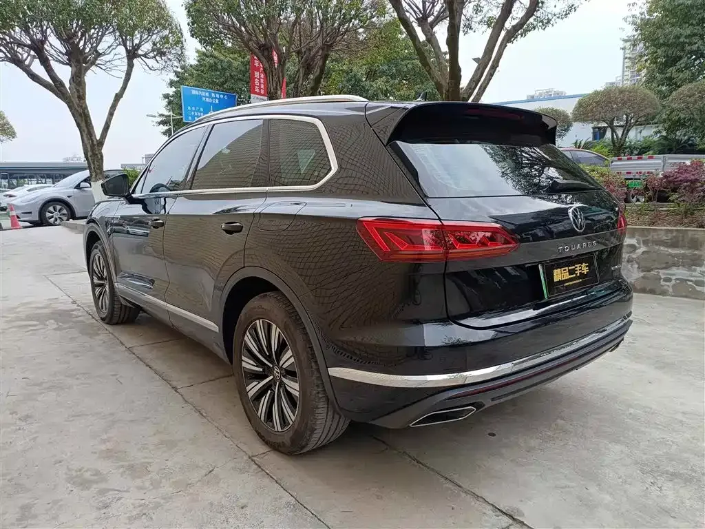 Volkswagen Touareg New Energy — фото 4