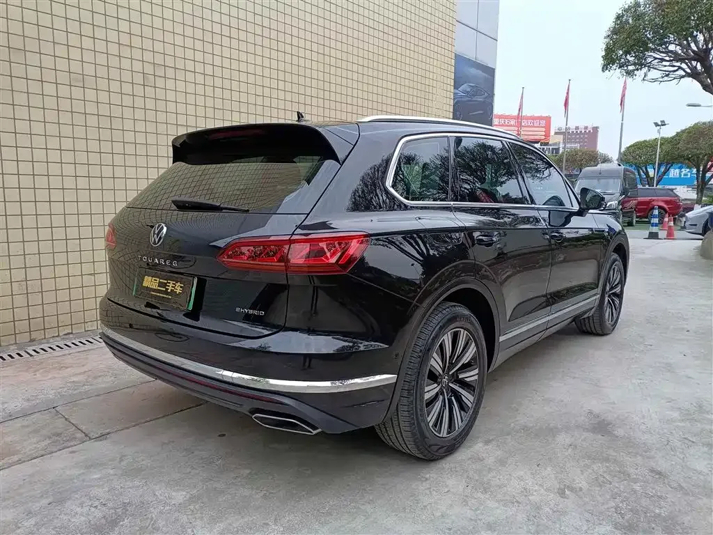 Volkswagen Touareg New Energy — фото 6
