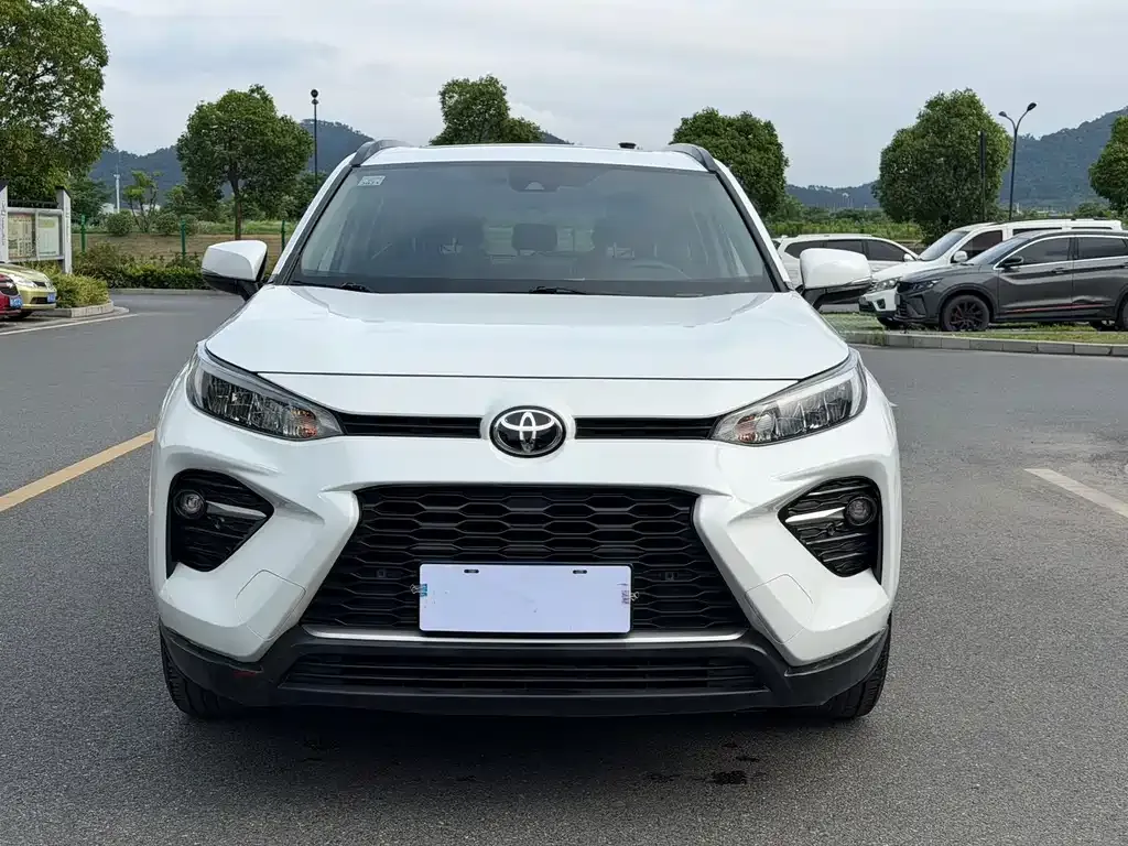 Toyota Wildlander — фото 3