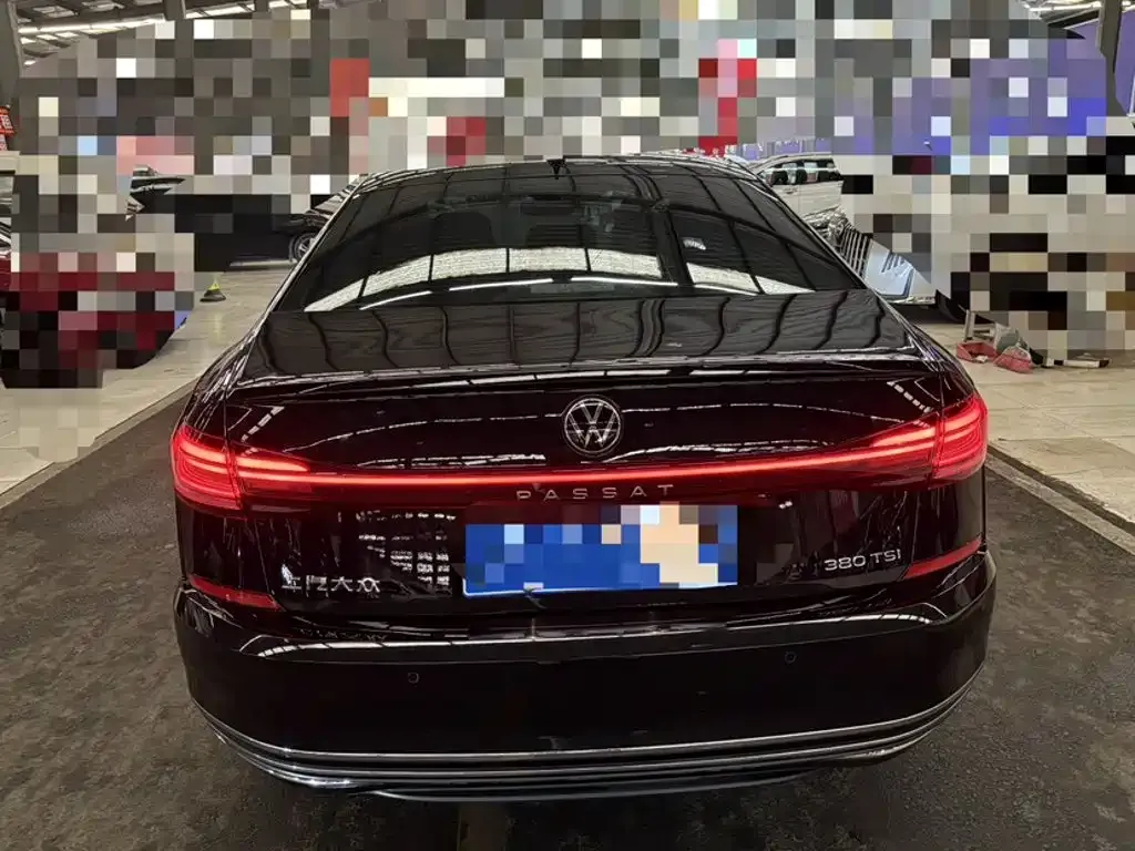 Volkswagen Passat — фото 9