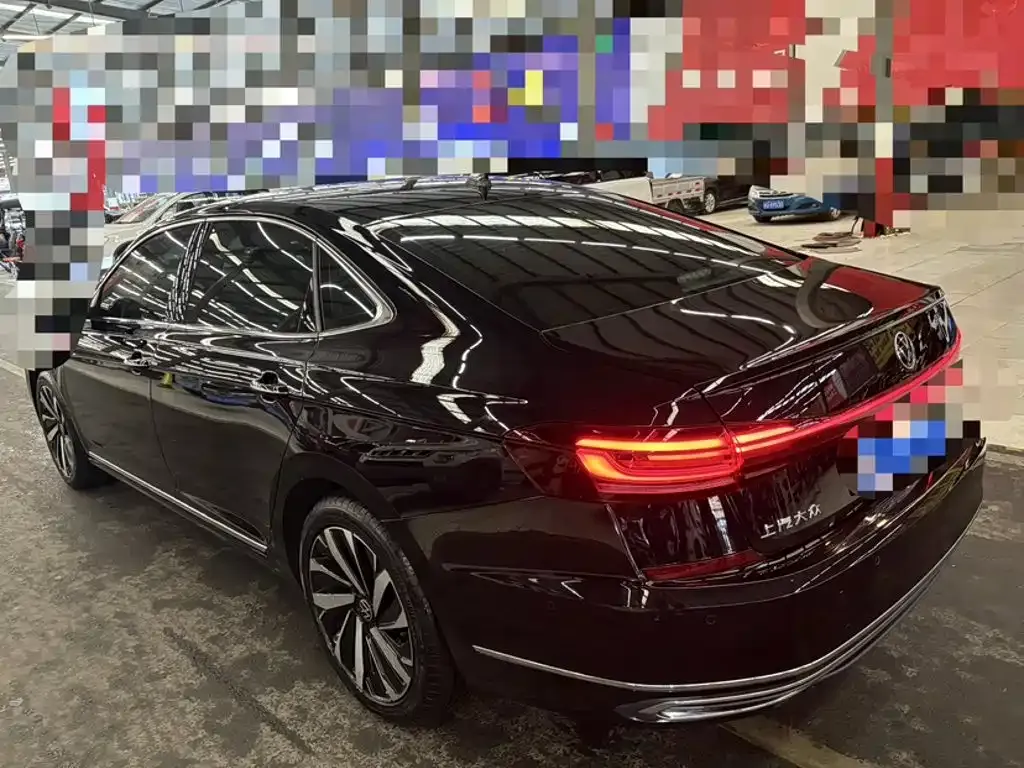 Volkswagen Passat — фото 8