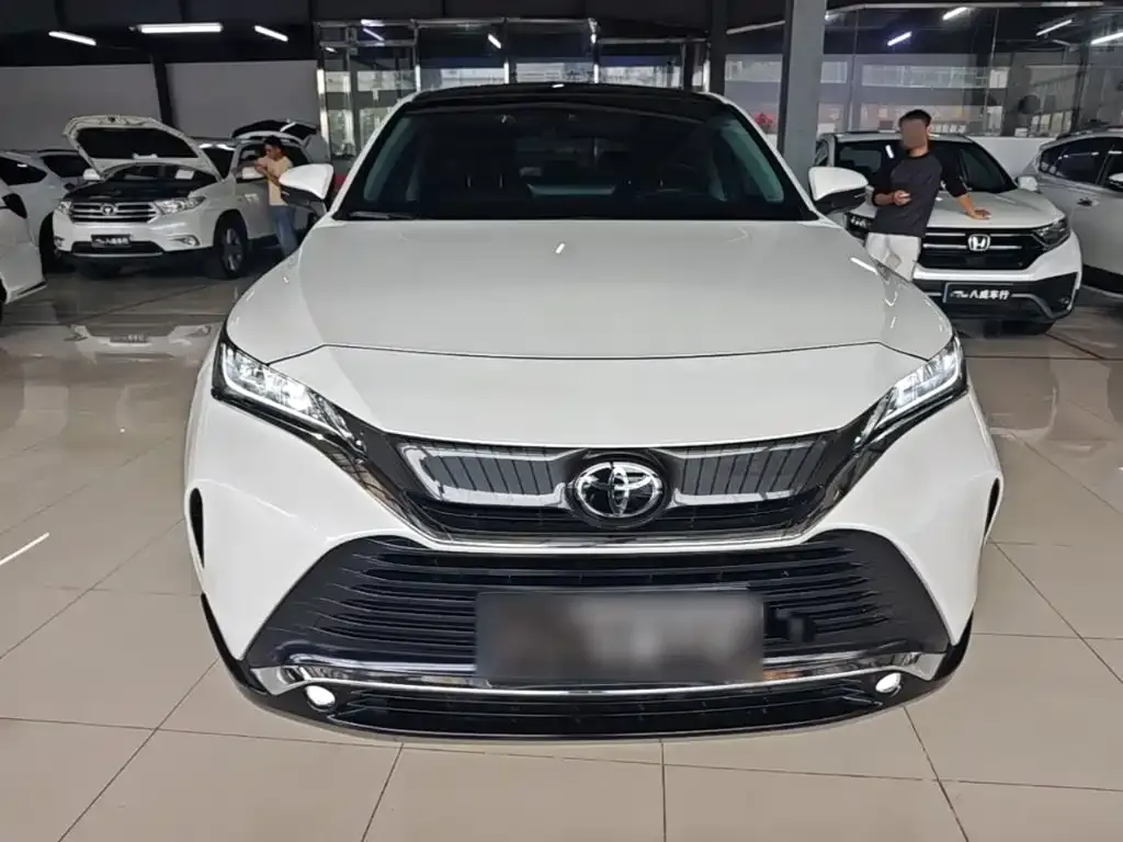 Toyota Harrier — фото 6