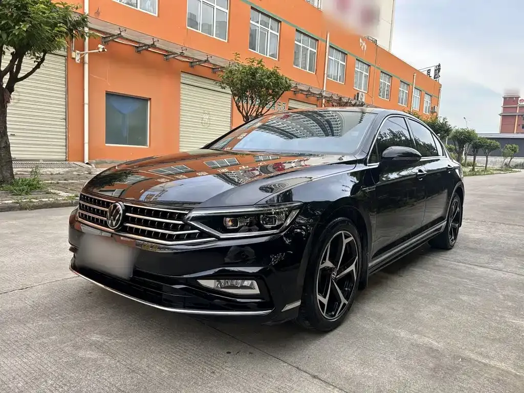 Volkswagen Magotan — фото 1