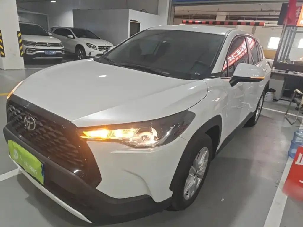 Toyota Corolla Cross 2024 из CN, фото 9