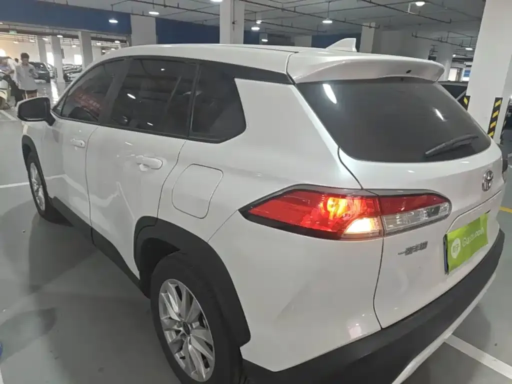 Toyota Corolla Cross 2024 из CN, фото 10