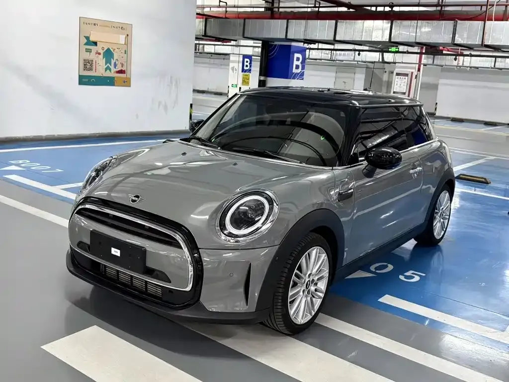 MINI Cooper (3-door) — фото 1