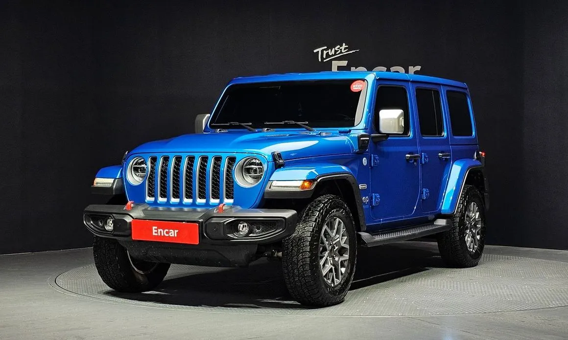 Jeep Wrangler — фото 1