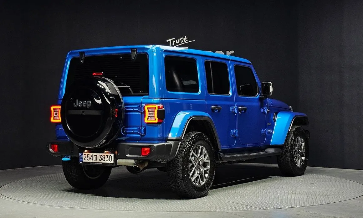 Jeep Wrangler — фото 6