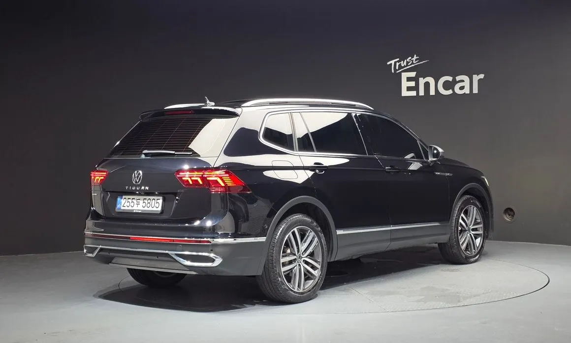 Volkswagen Tiguan 2023 из KR, фото 2