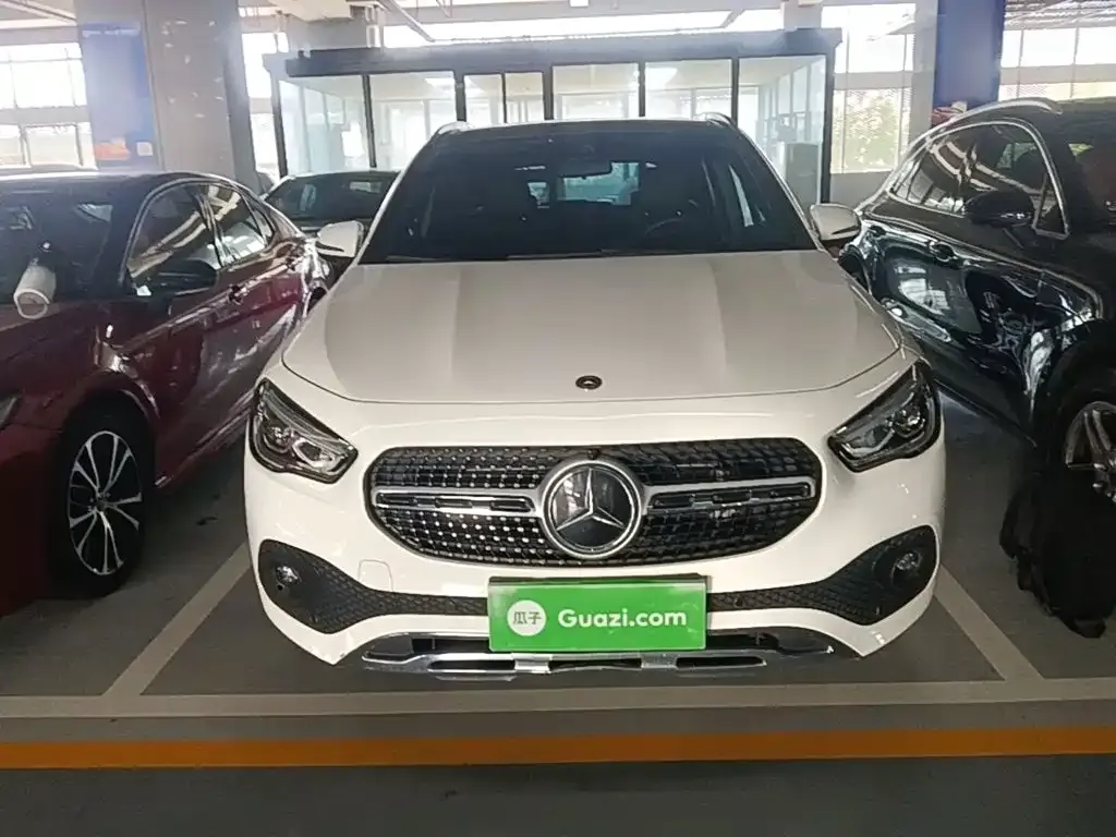 Mercedes-Benz GLA — фото 8