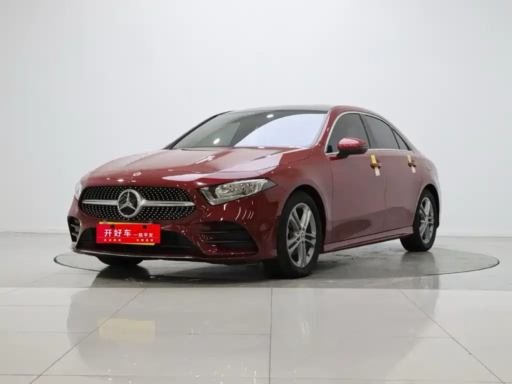 Mercedes-Benz A-Class — фото 1
