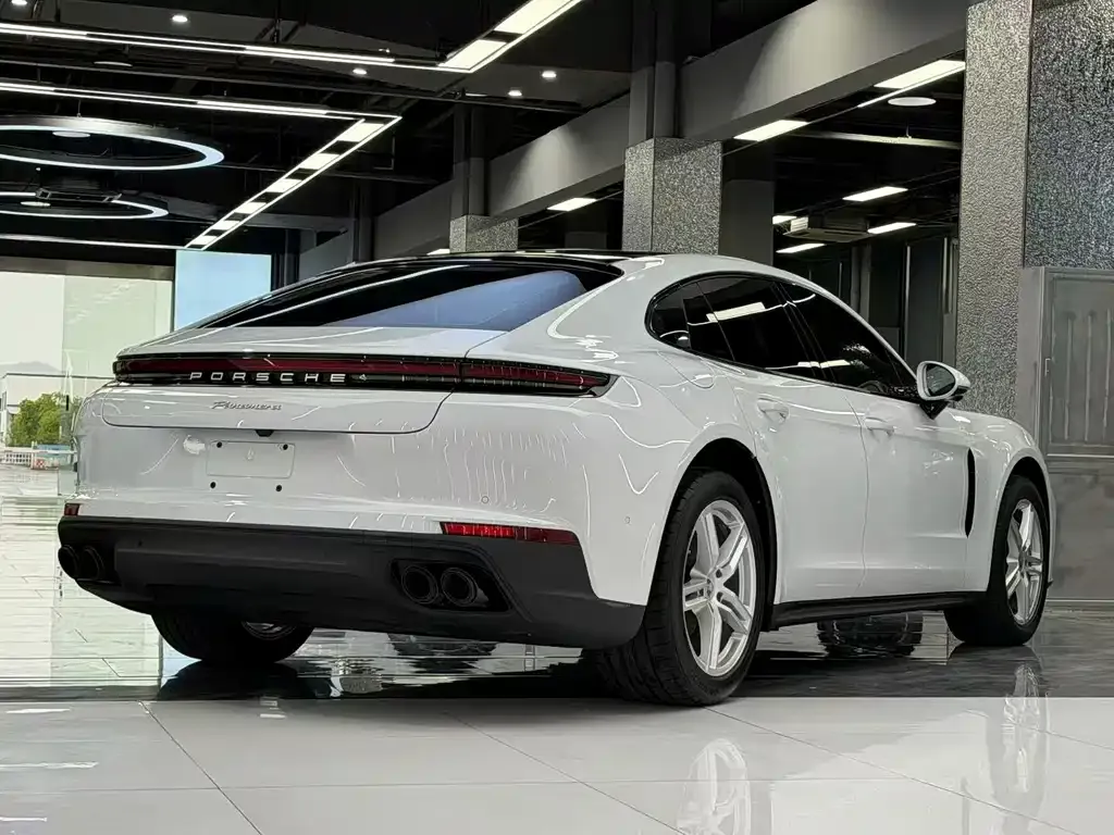 Porsche Panamera — фото 7