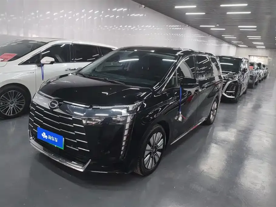 GAC Motor 传祺E8 PHEV — фото 1