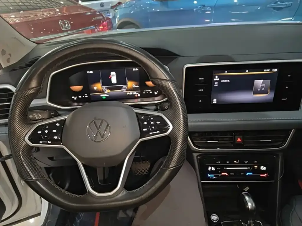 Volkswagen Tharu — фото 5