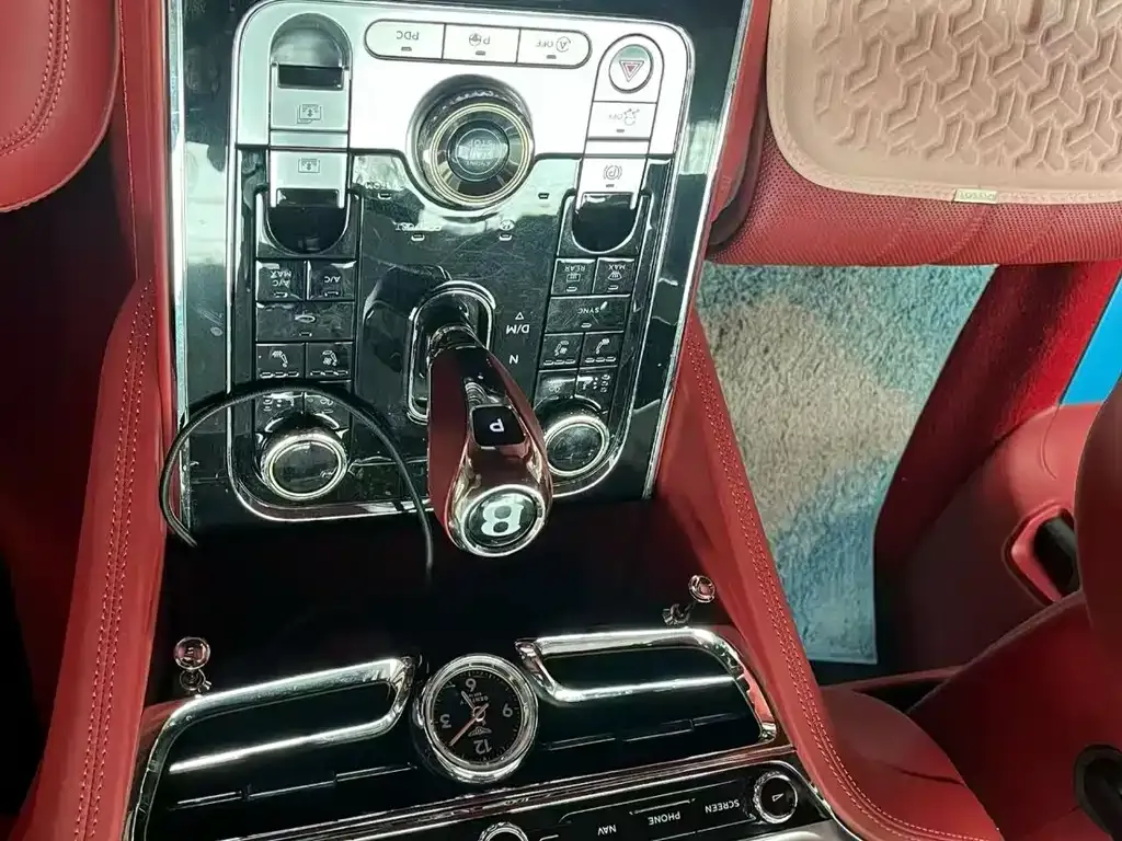 Bentley Flying Spur — фото 7
