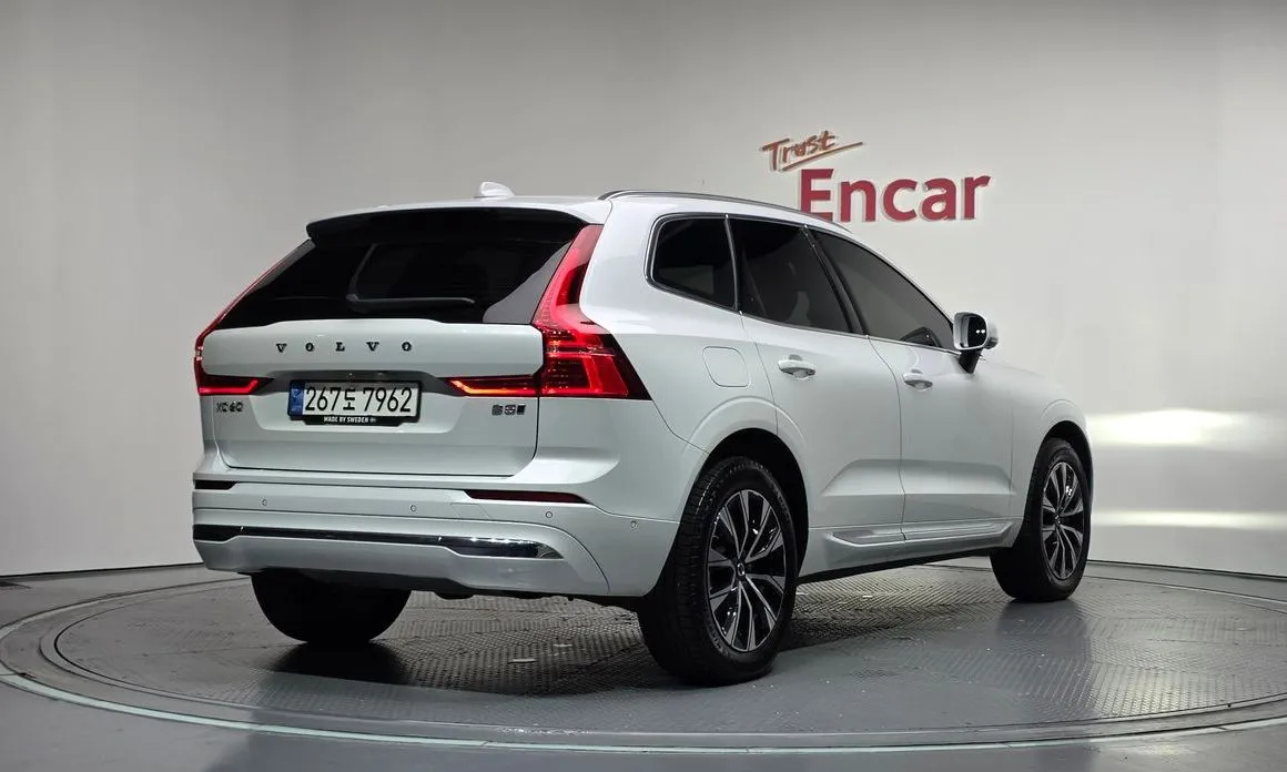 Volvo XC60 — фото 2