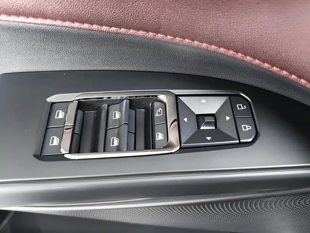 Ford Mondeo — фото 10