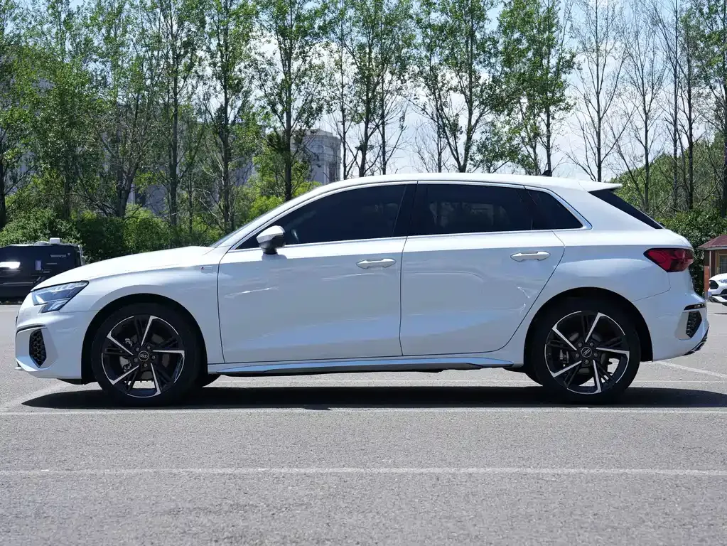 Audi A3 — фото 10