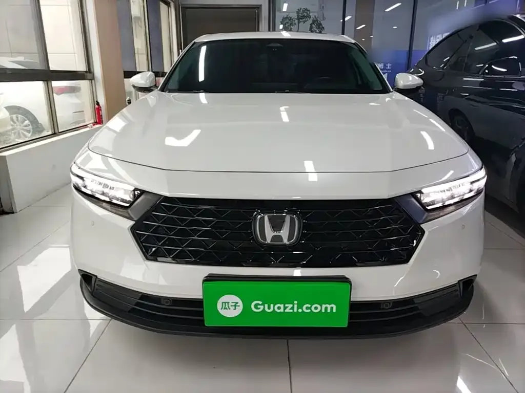 Honda Accord — фото 7