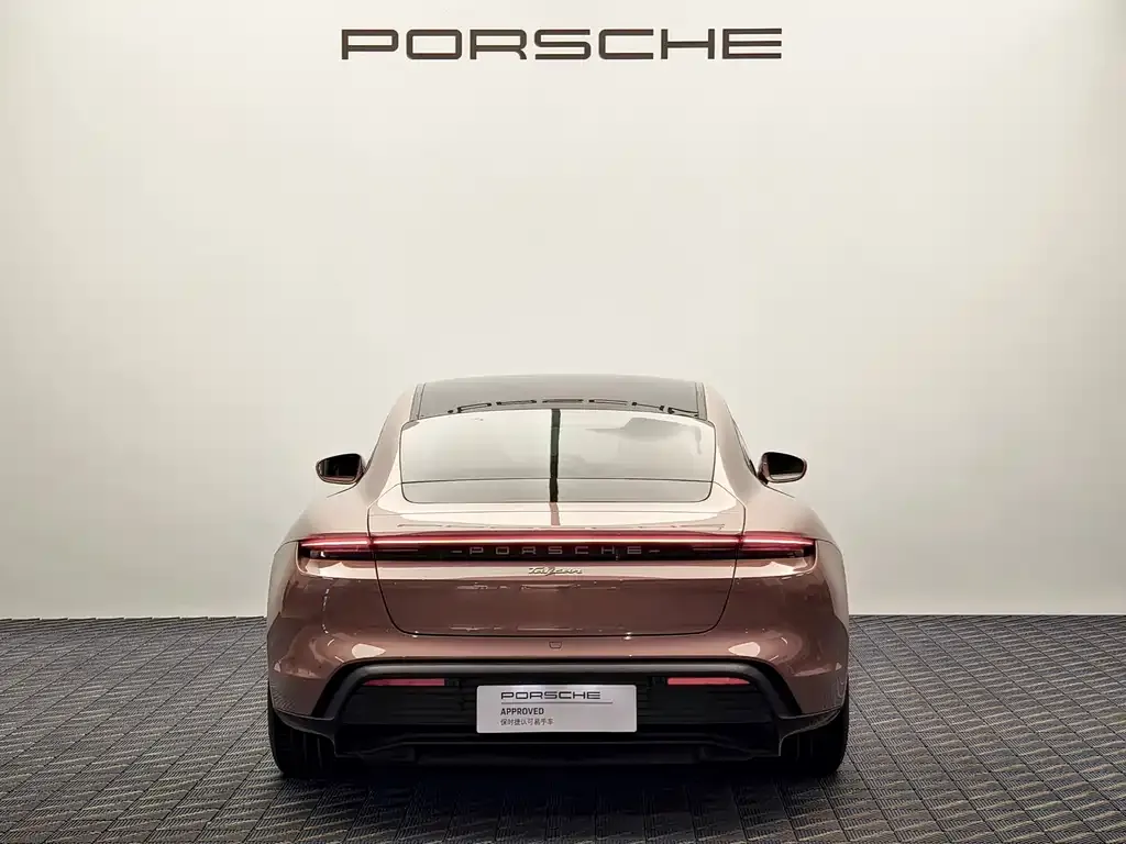 Porsche Taycan — фото 3