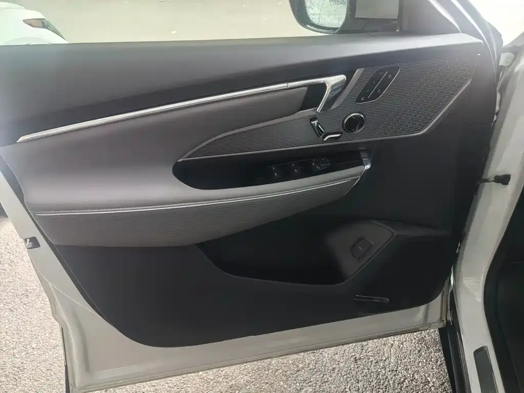Buick E5 2024 из CN, фото 10