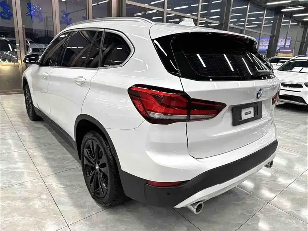BMW X1 — фото 2