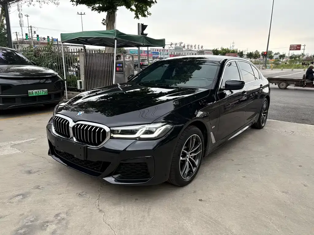 BMW 5 Series New Energy — фото 1