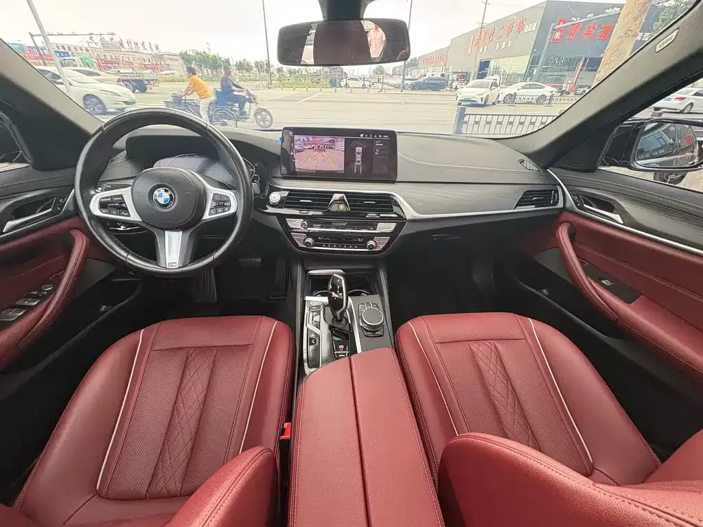 BMW 5 Series New Energy — фото 8