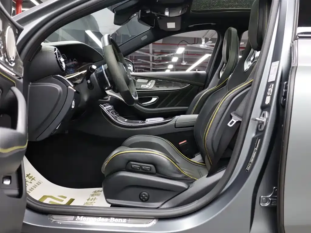 Mercedes-Benz E-Class AMG — фото 6